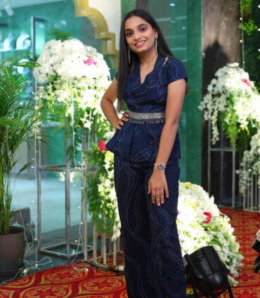 Fresh teen makeup look and beautiful hairstyling for birthday parties, farewells, or graduation celebrations in Hyderabad by Makeover by Farhaa