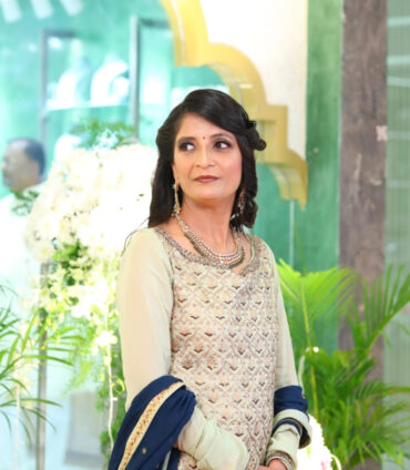 Subtle party makeup and elegant soft glam look in Hyderabad by Makeover by Farhaa